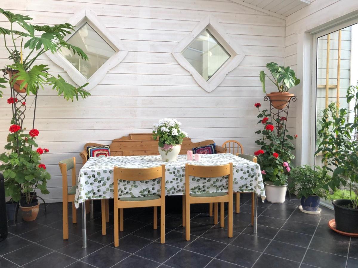 Stenhaella Bed&Breakfast Holmsjö Exterior foto